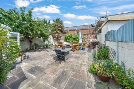 Bagot Manor Avenue, St Saviour, Image 21