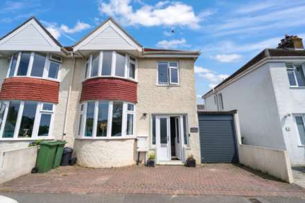 Bagot Manor Avenue, St Saviour, Image 24