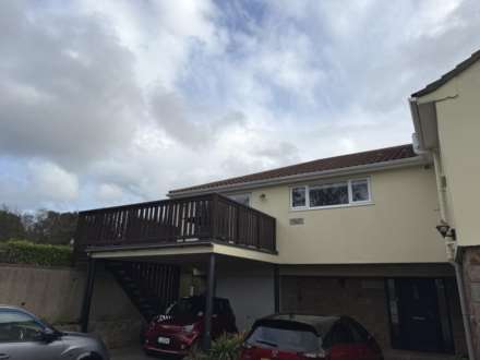 2 Bedroom Flat, Route De L`Eglise, St Lawrence