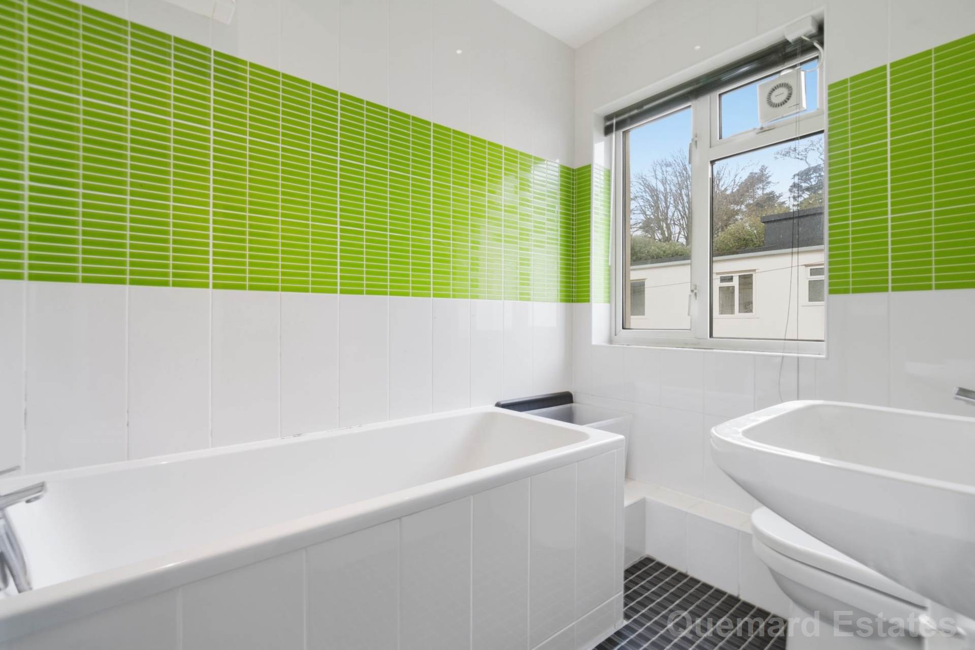 La Ruelle Es Ruaux, St Peter, Image 17