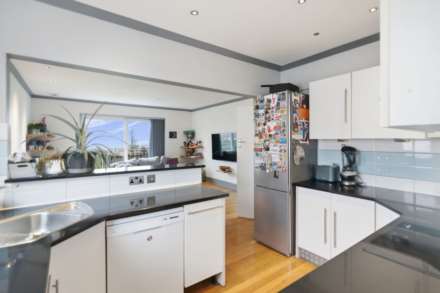 La Ruelle Es Ruaux, St Peter, Image 7