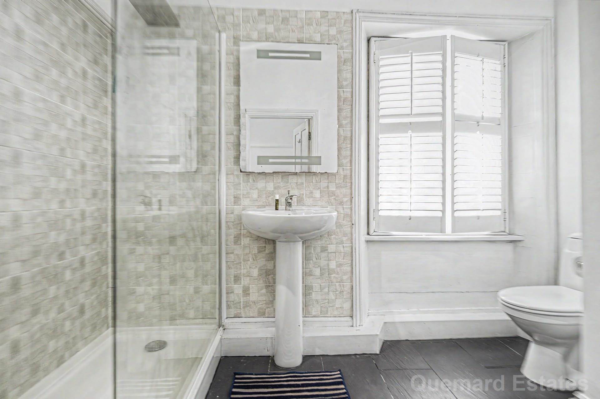 St Saviours Road, St Saviour, Image 18