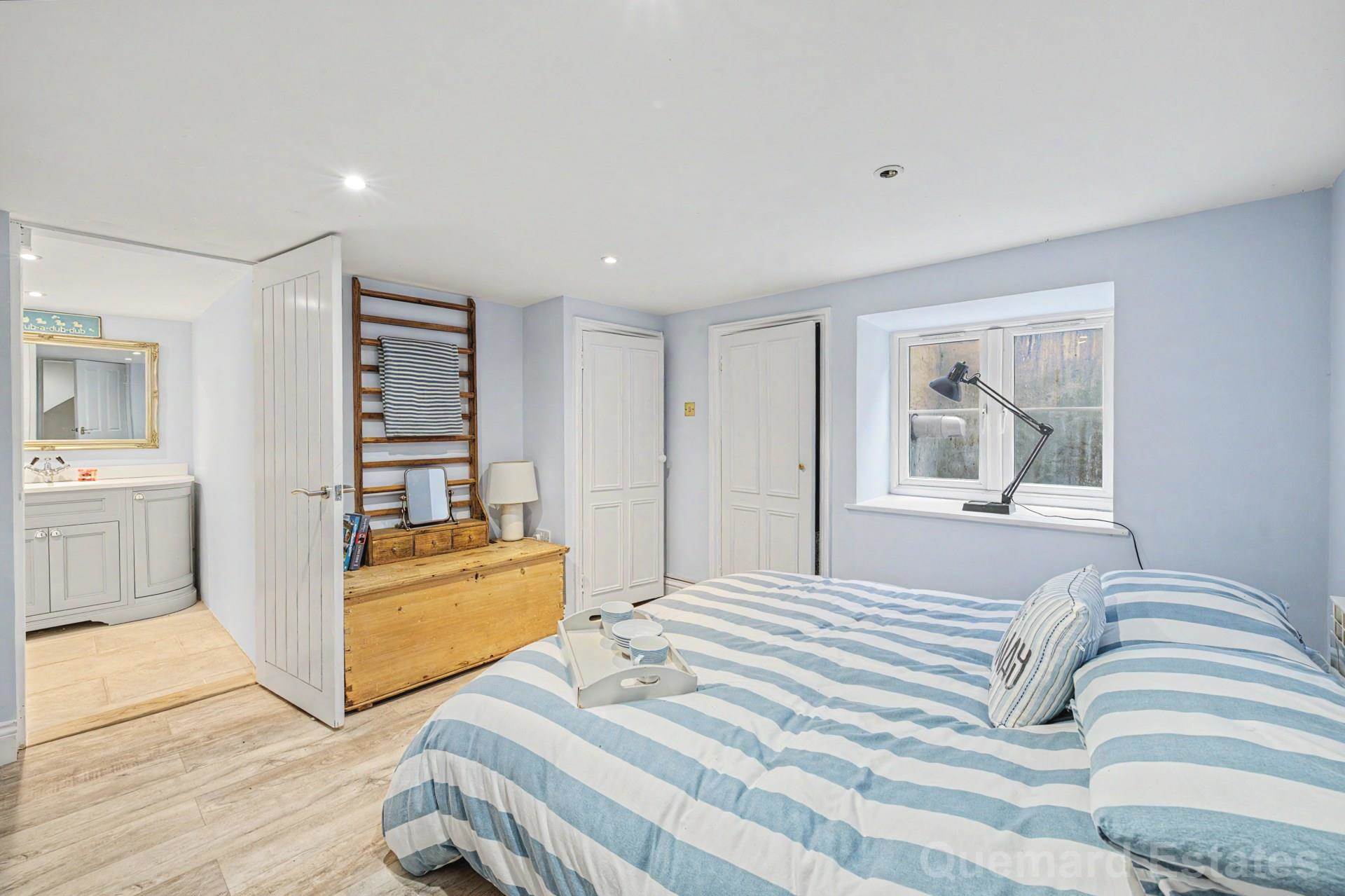 St Saviours Road, St Saviour, Image 23