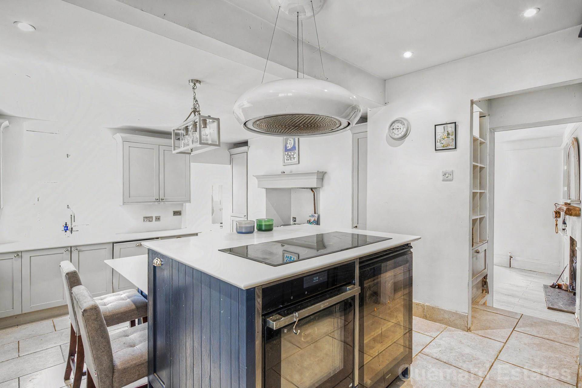 St Saviours Road, St Saviour, Image 5