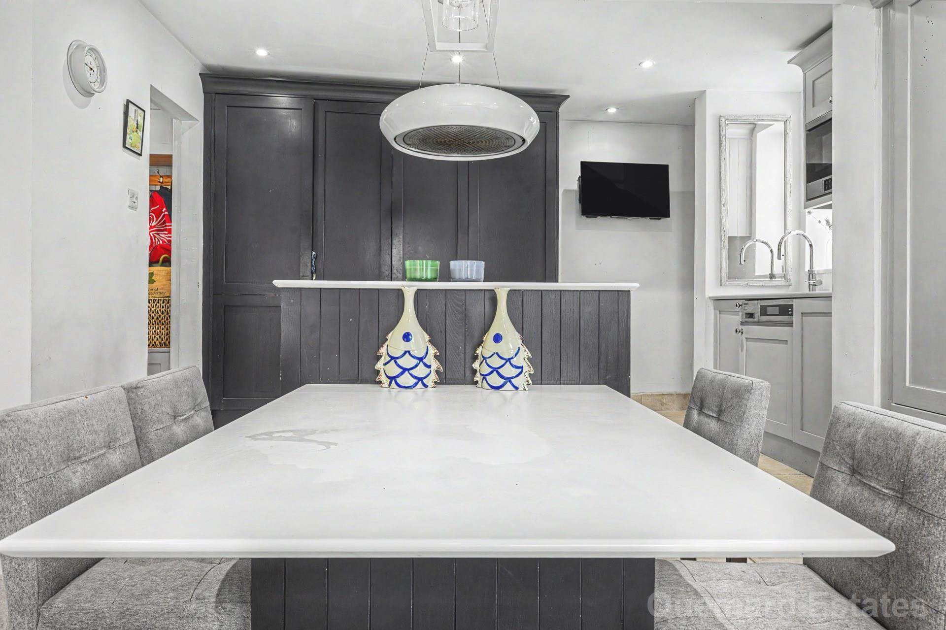 St Saviours Road, St Saviour, Image 6