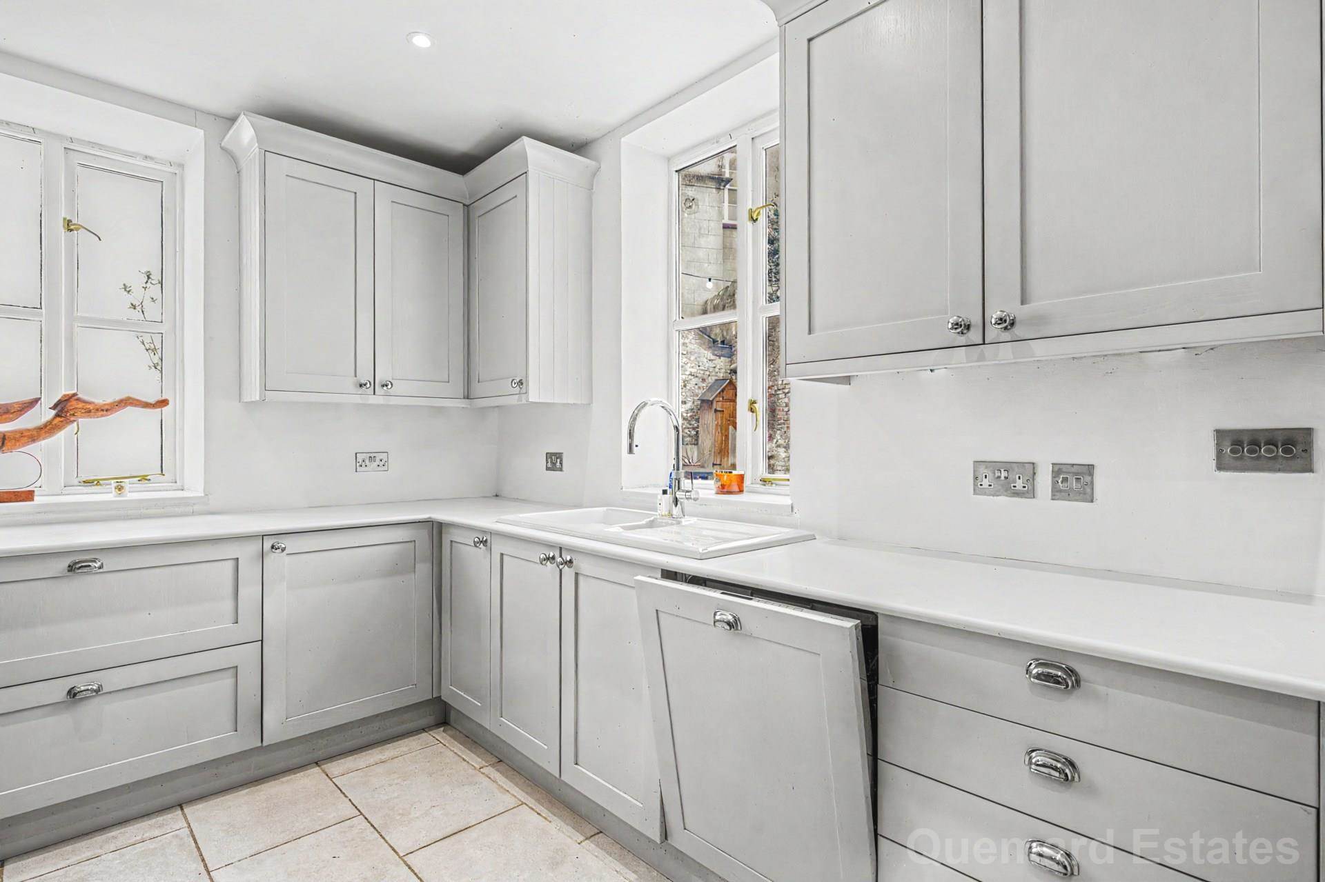 St Saviours Road, St Saviour, Image 7