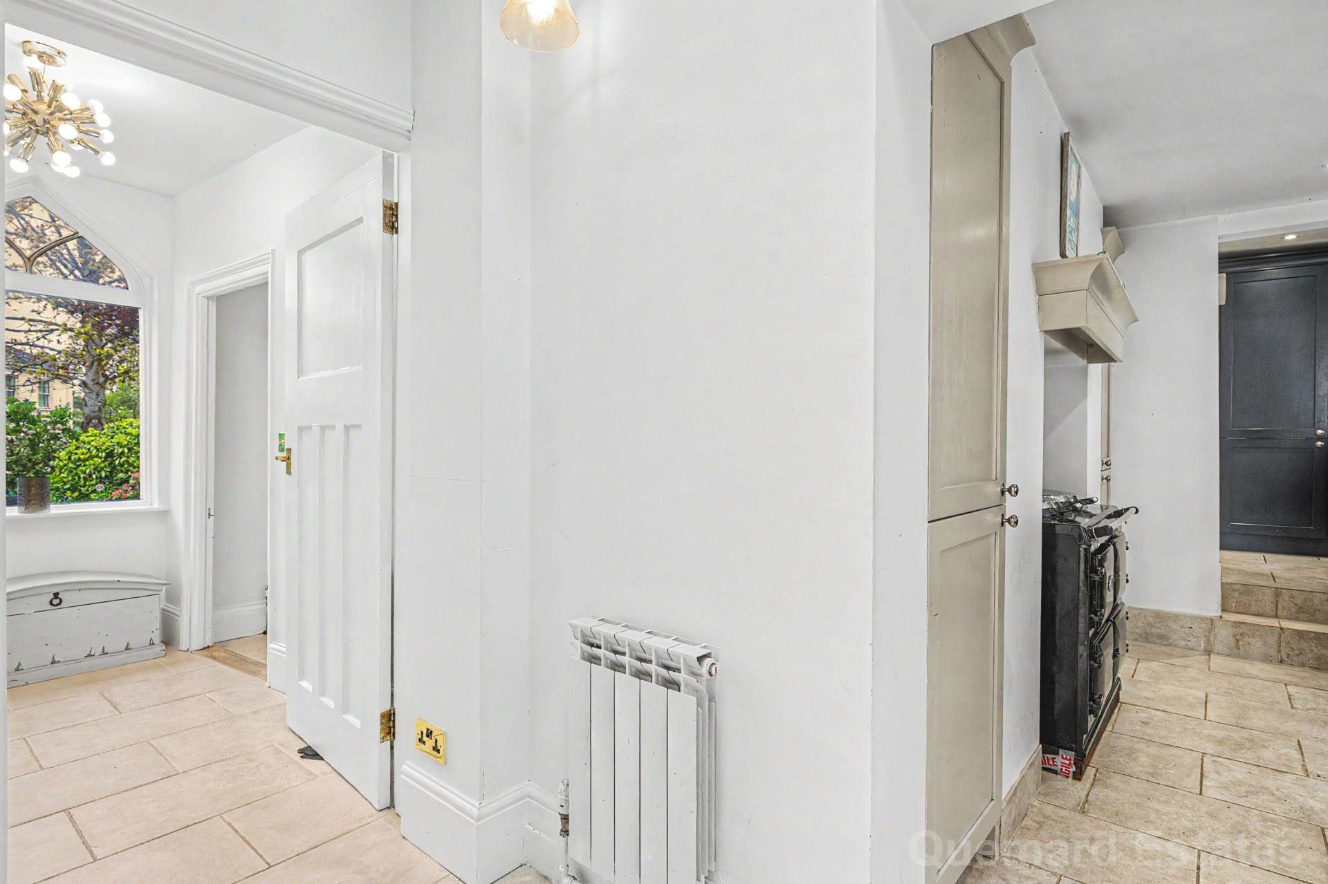 St Saviours Road, St Saviour, Image 8