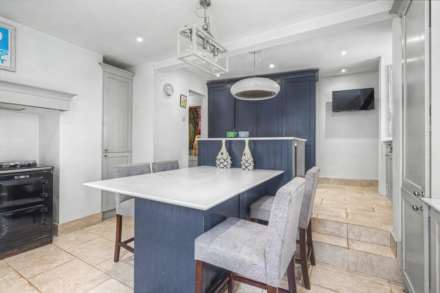 St Saviours Road, St Saviour, Image 2