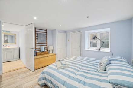 St Saviours Road, St Saviour, Image 23