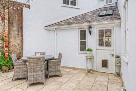 St Saviours Road, St Saviour, Image 31