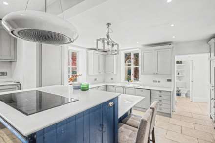 St Saviours Road, St Saviour, Image 4