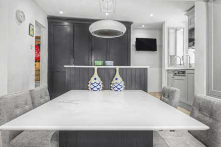 St Saviours Road, St Saviour, Image 6