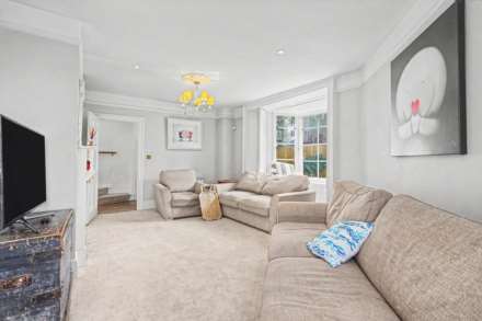 St Saviours Road, St Saviour, Image 9