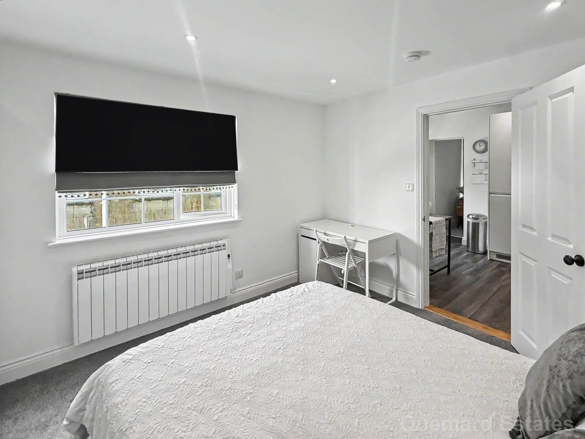 Royal Crecent, Don Road, Image 3