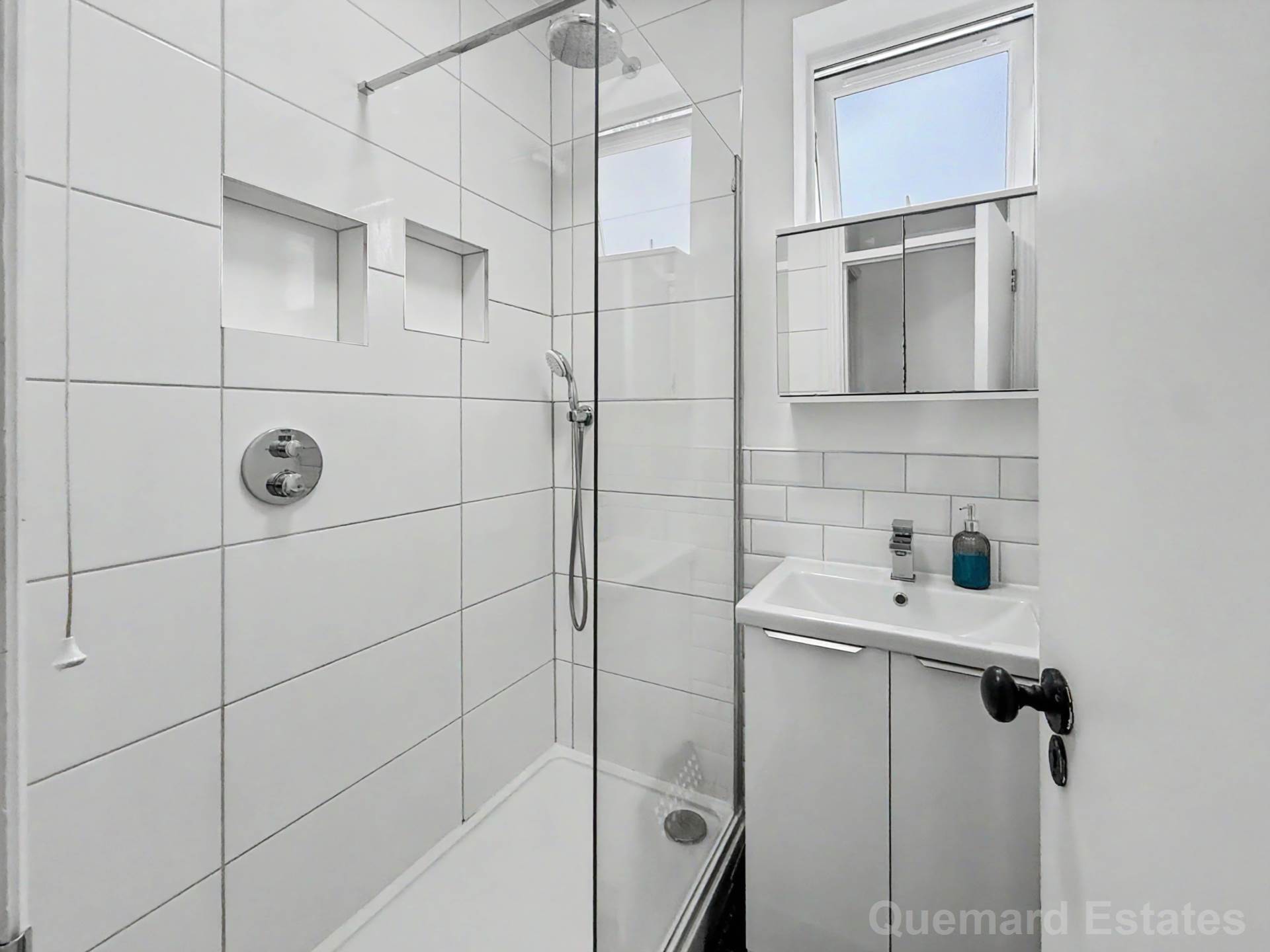 Royal Crecent, Don Road, Image 8