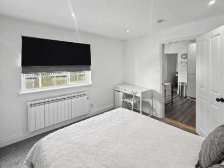 Royal Crecent, Don Road, Image 3