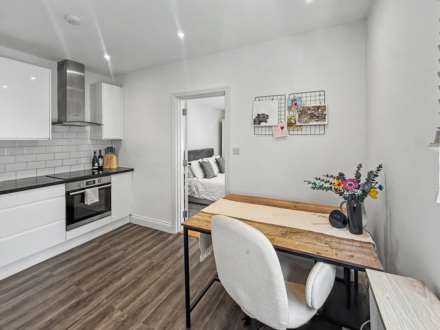Royal Crecent, Don Road, Image 5