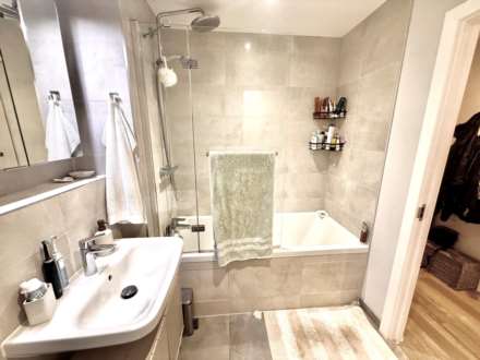 Apartment    Hemery Row,       La Motte Street, St Helier, Image 10