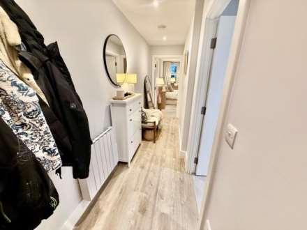 Apartment    Hemery Row,       La Motte Street, St Helier, Image 5