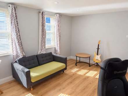 St Johns Court, St Helier, Image 4