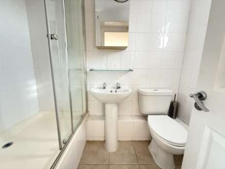 Rosemount Court, Le Mont Pinel, Image 9