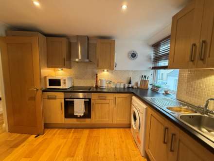 Grosvenor House Apartments,, Image 2