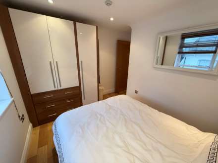 Grosvenor House Apartments,, Image 7