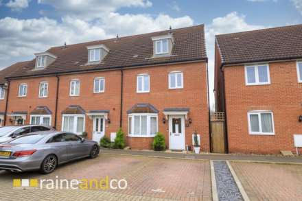4 Bedroom Terrace, Mount Pleasant Lane, Hatfield