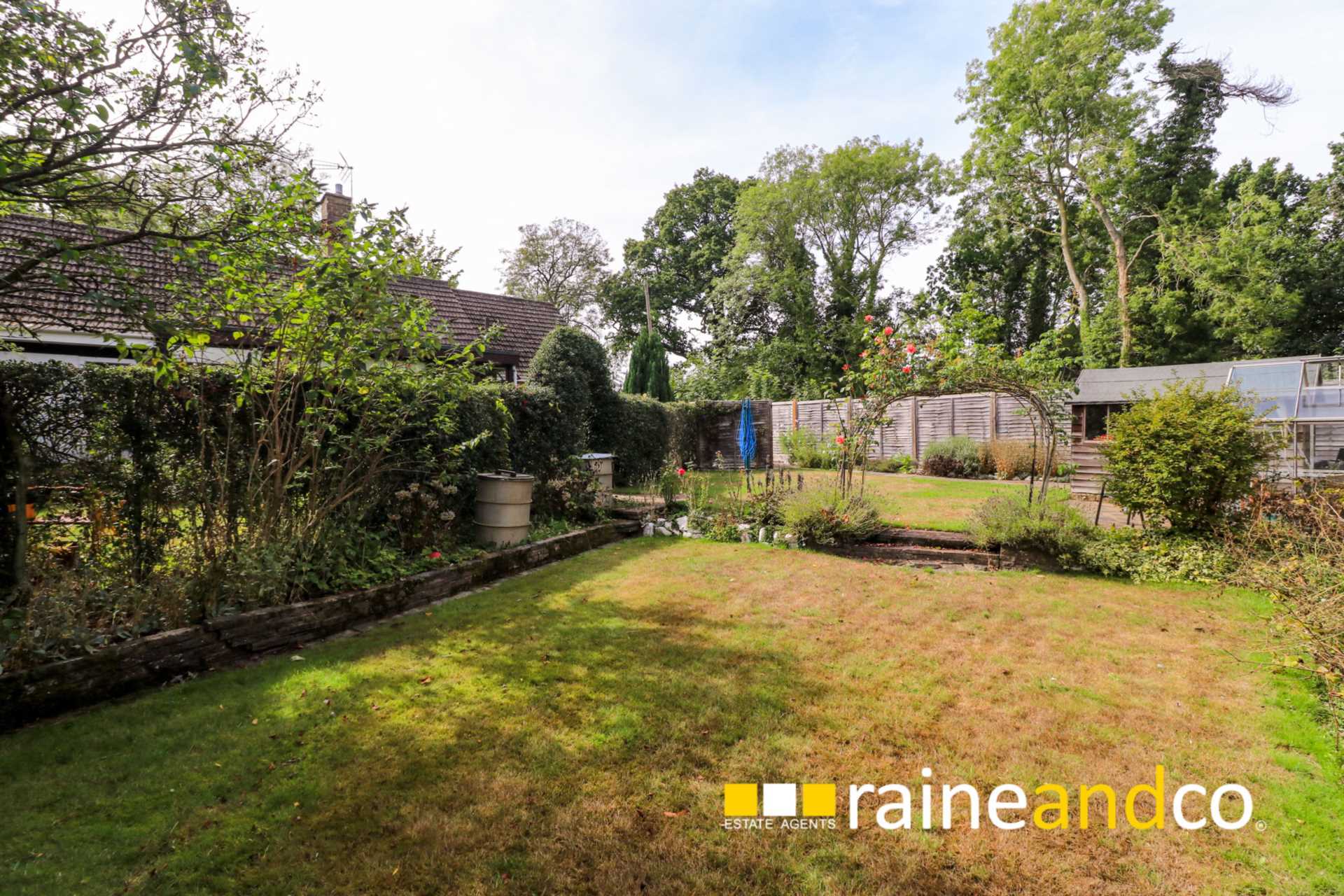 Property For Sale Minster Close, Hatfield Raine & Co (ID 10003182)