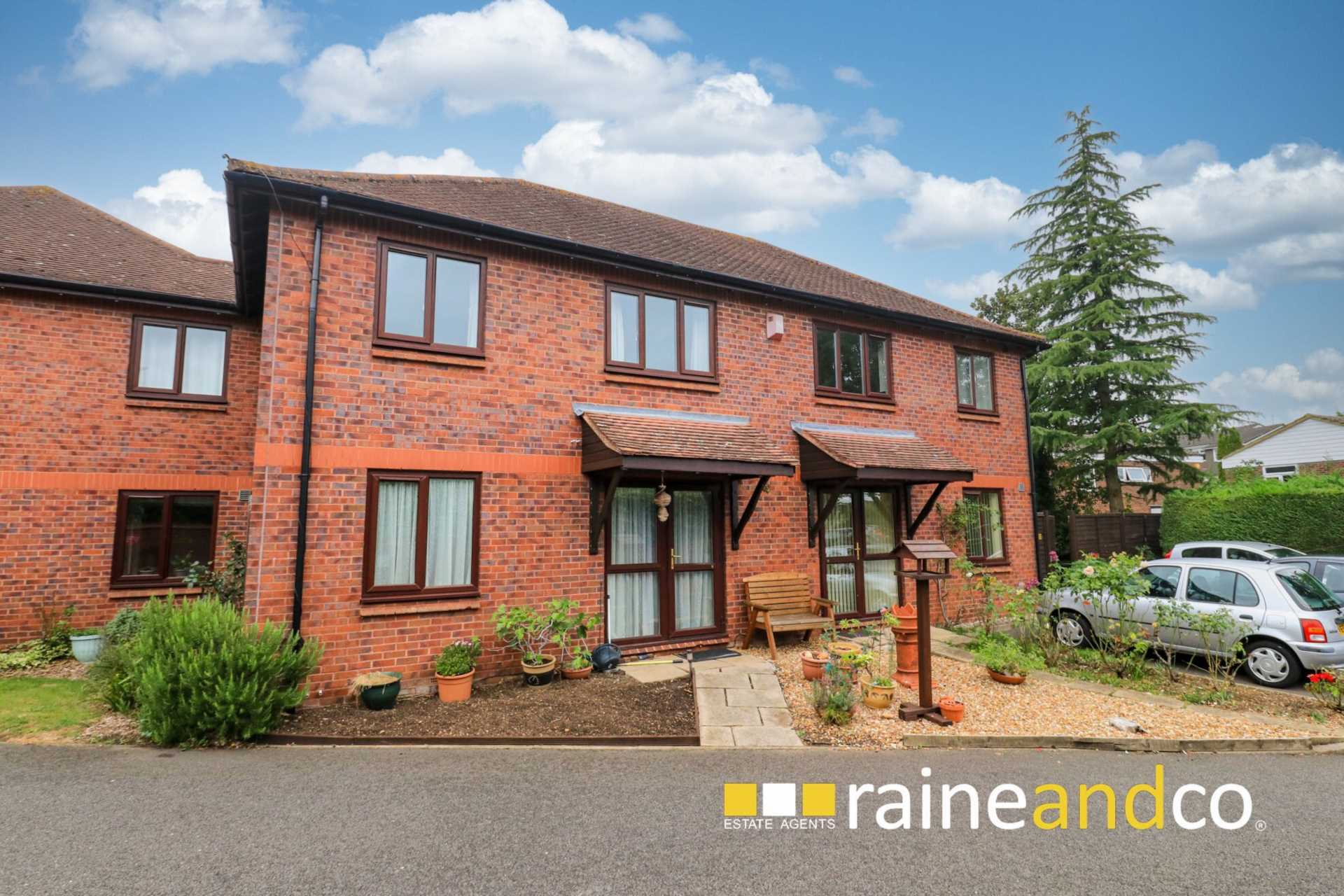Property For Sale Pond Court, The Ridgeway, Codicote Raine & Co (ID
