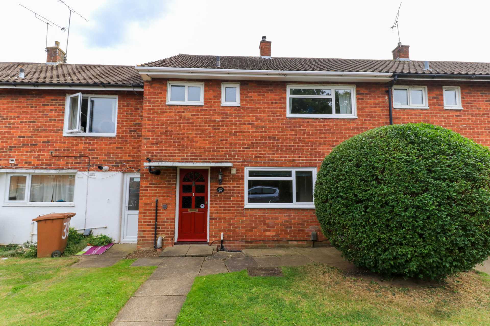 Briars Wood, Hatfield, AL10 8DA