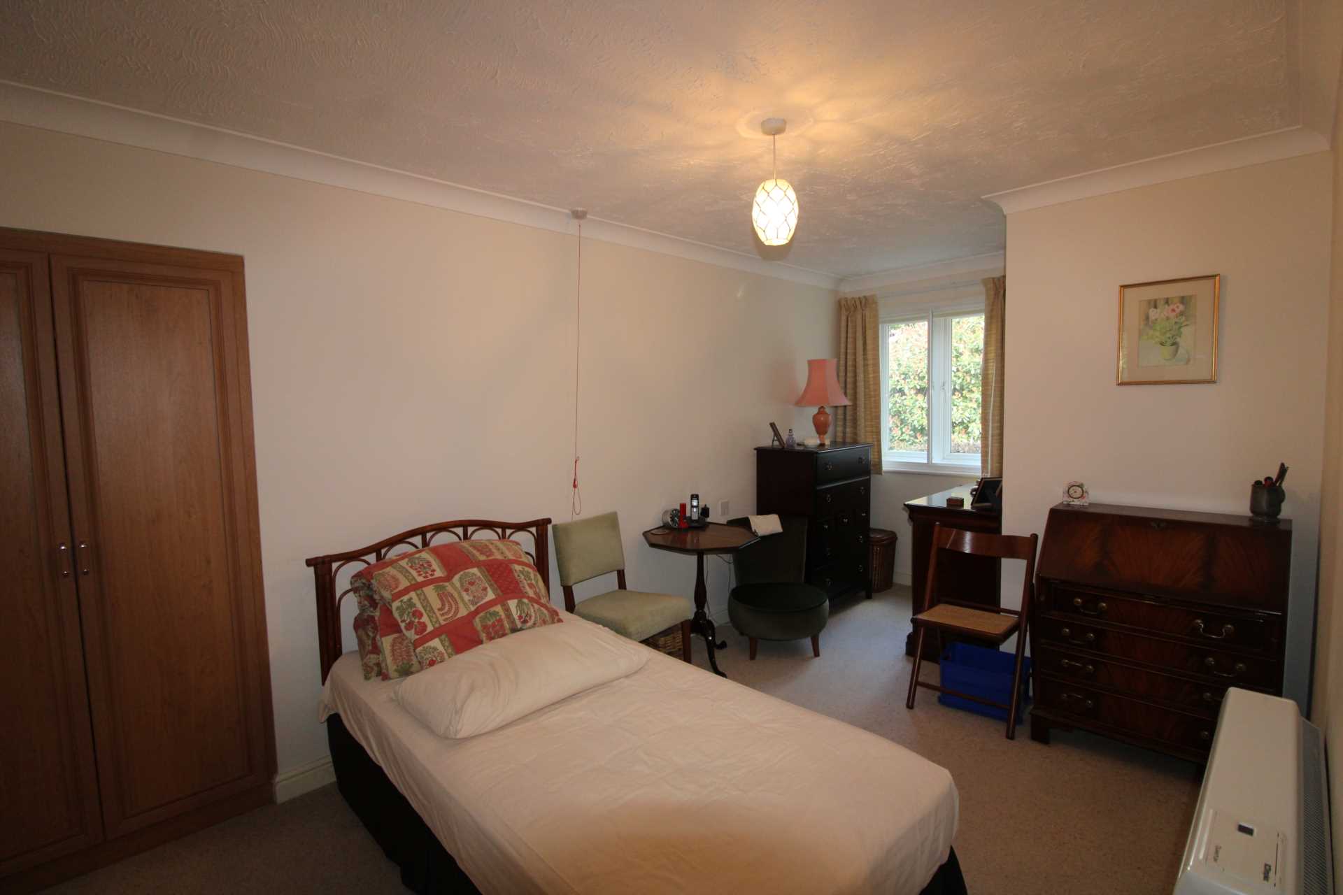 Property For Sale Potters Court, Potters Bar Raine & Co (ID 5096)