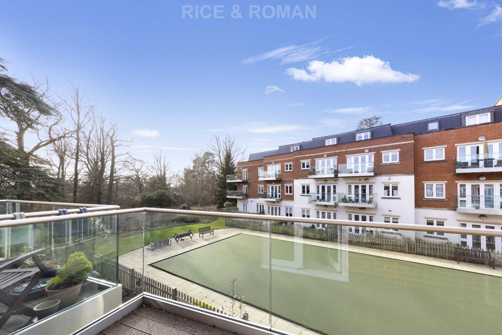 2 Bedroom Duplex, Lynwood Village Ascot Rice and Roman