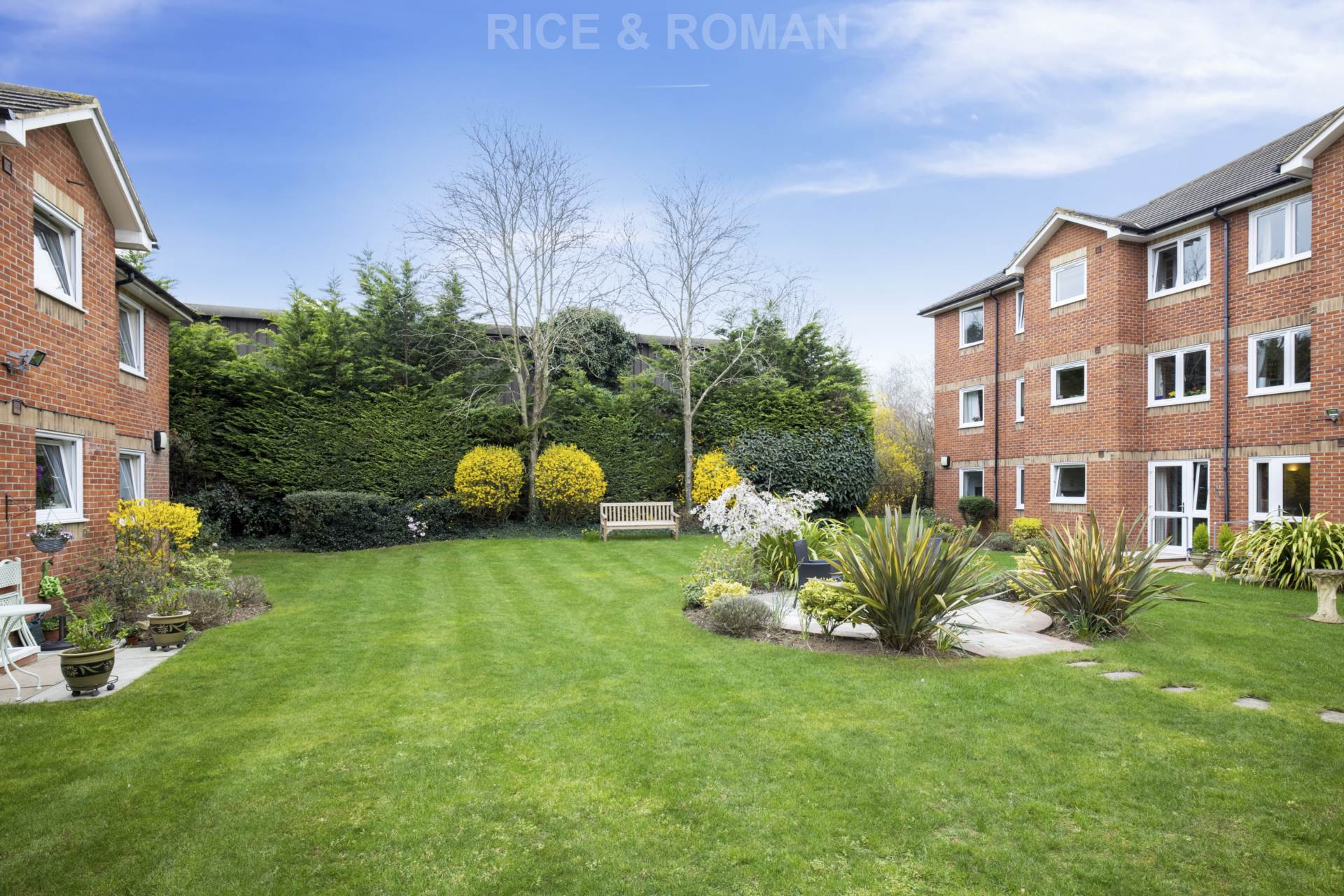 2 Bedroom Apartment, Gibson Court, Hinchley Wood