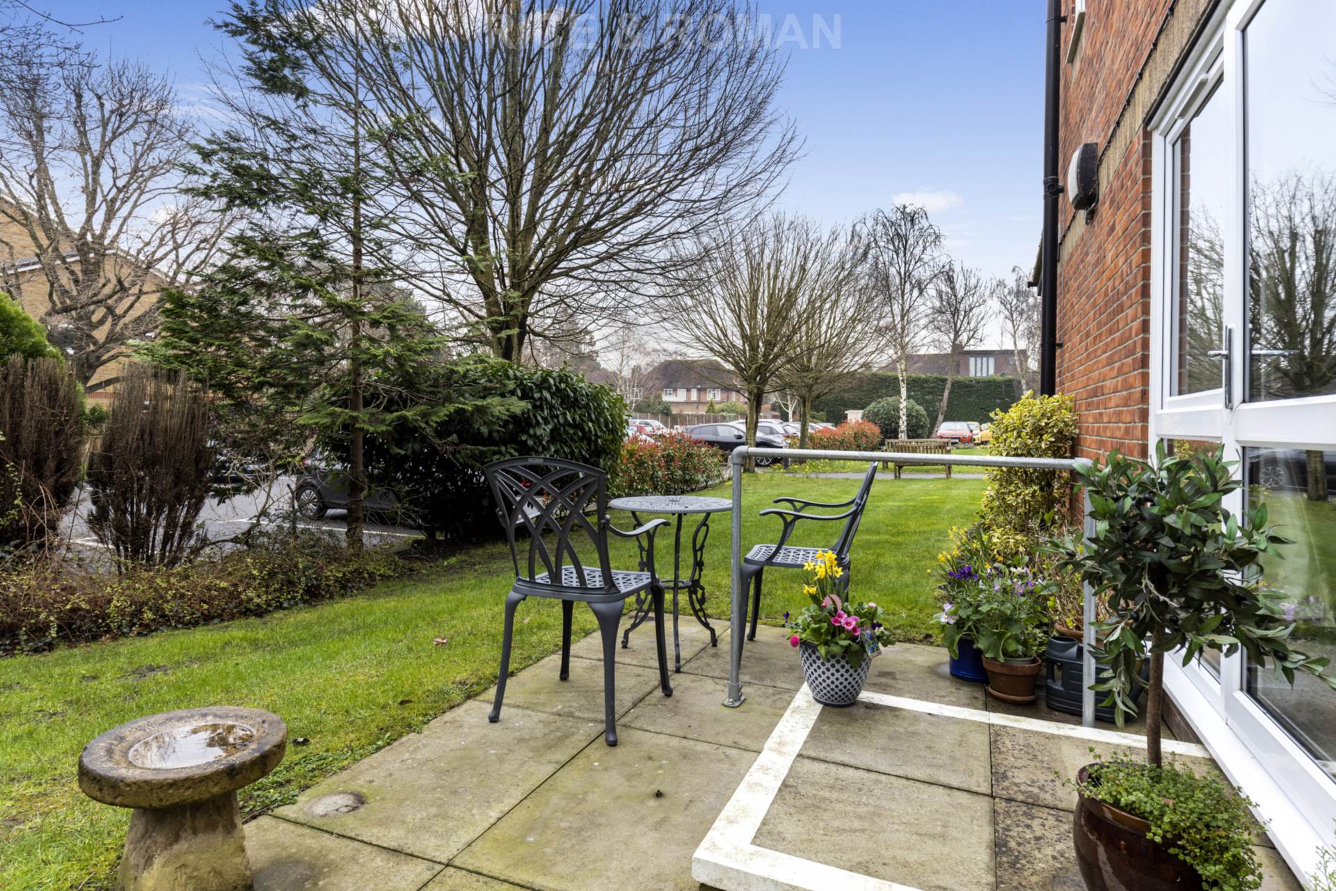 2 Bedroom Apartment, Gibson Court Hinchley Wood Rice and Roman