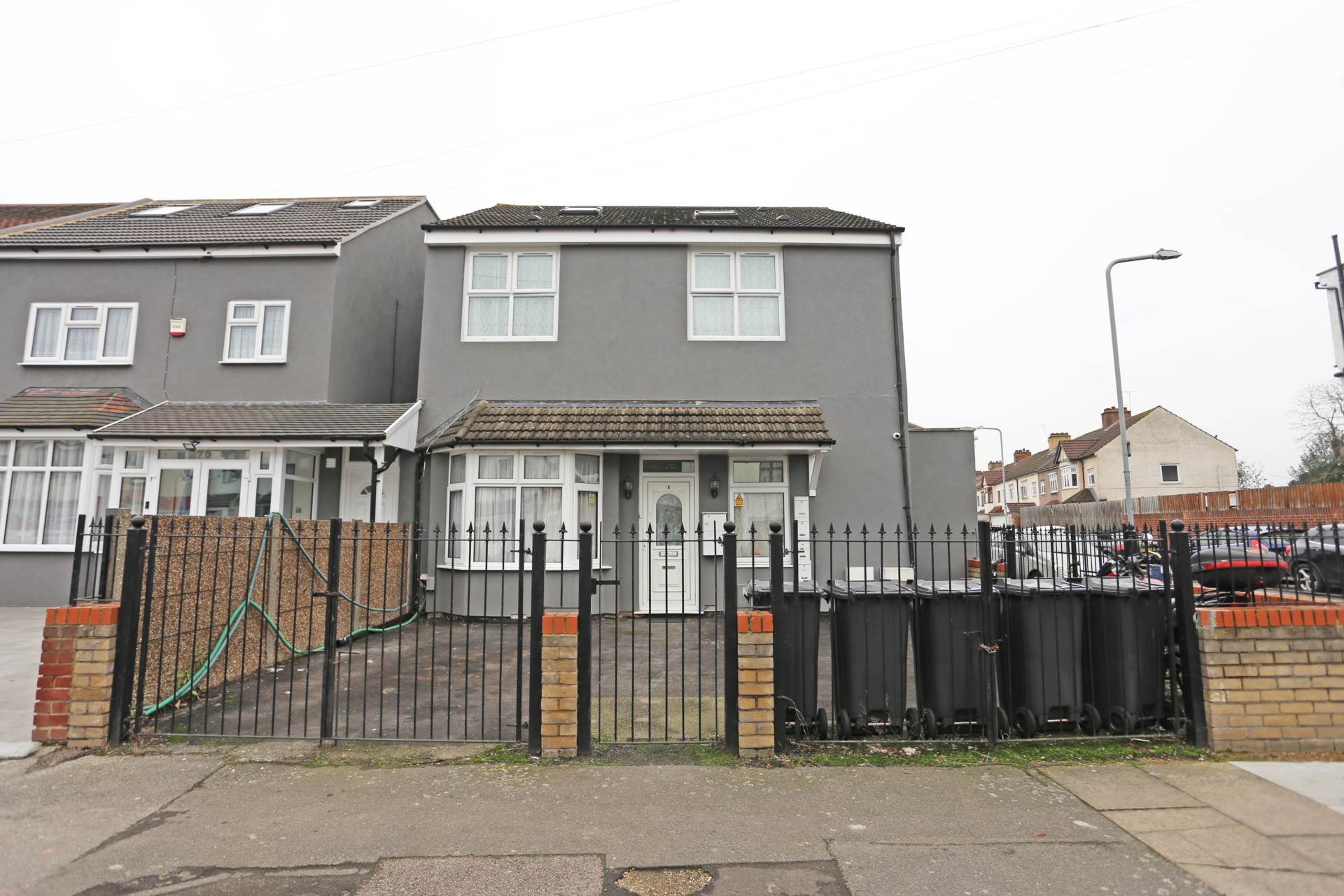 Quebec Road, Gants Hill, IG2, Image 1