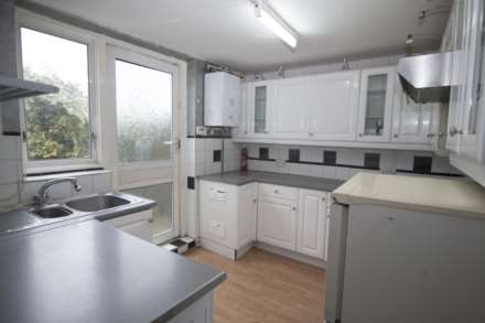 Parsloes Ave, Dagenham, Image 2