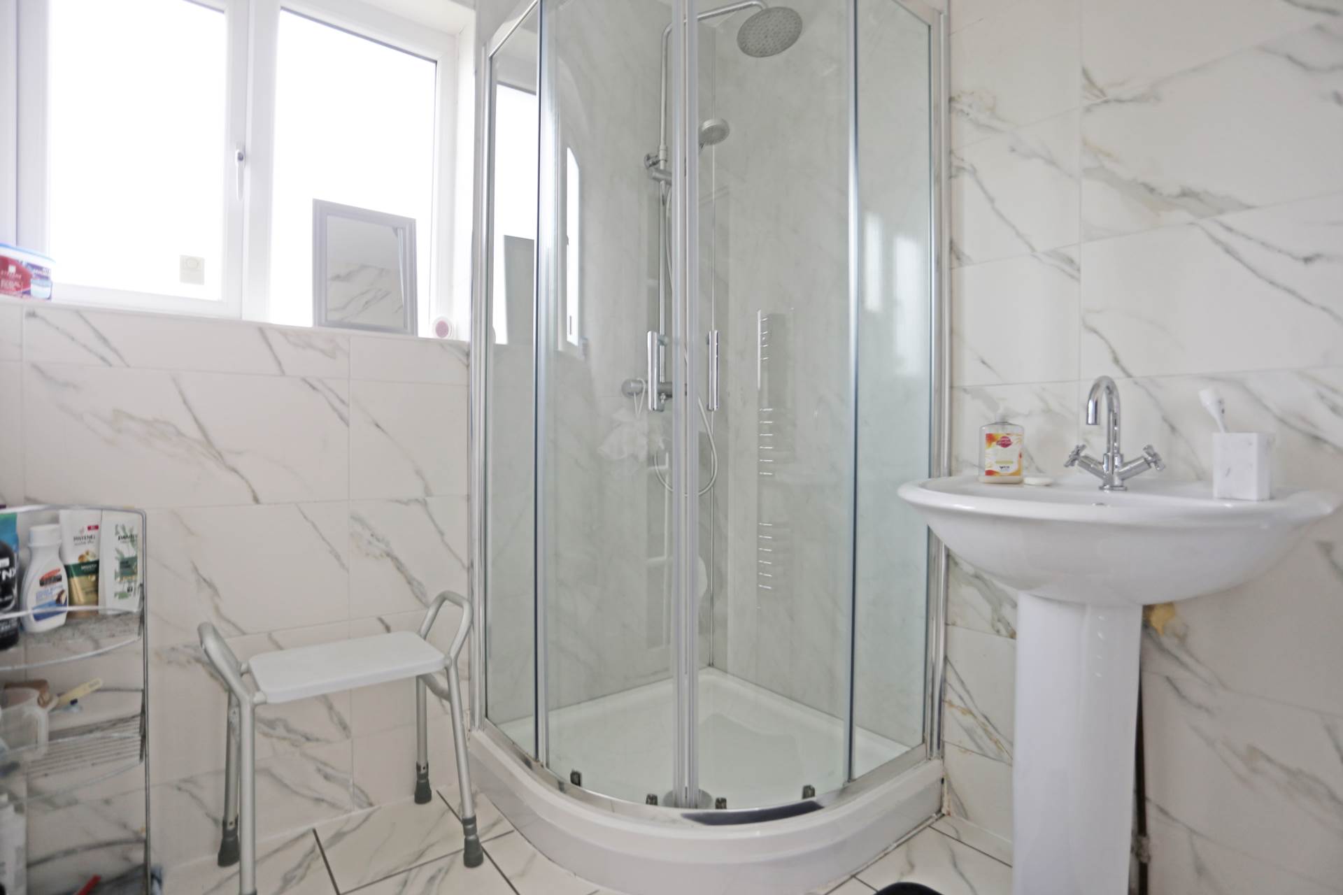 High Road, Chadwell Heath, Romford, RM6, Image 15