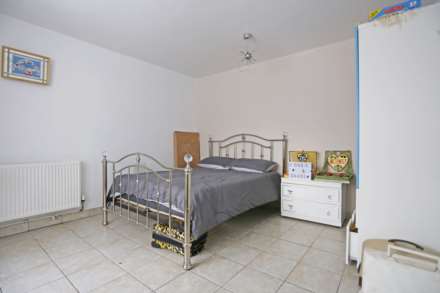 High Road, Chadwell Heath, Romford, RM6, Image 10