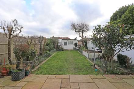 High Road, Chadwell Heath, Romford, RM6, Image 18