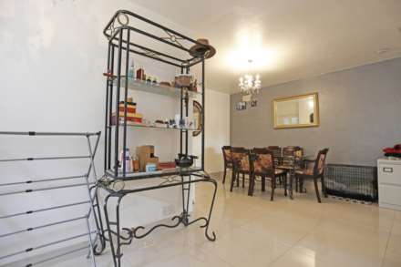 High Road, Chadwell Heath, Romford, RM6, Image 6