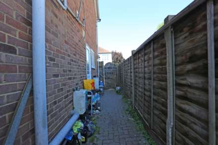 Whalebone Grove, Chadwell Heath, RM6, Image 14