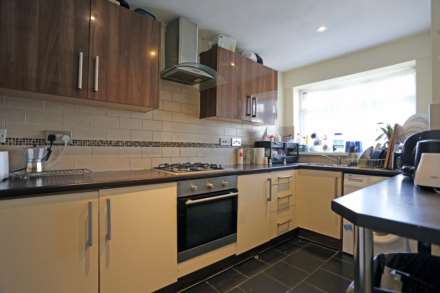 Whalebone Grove, Chadwell Heath, RM6, Image 2