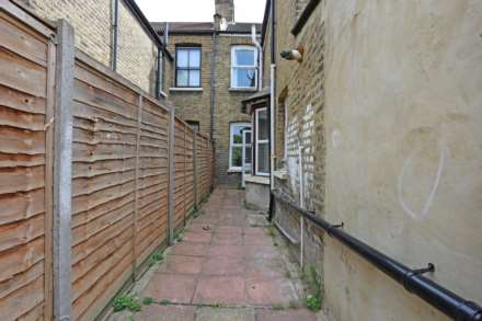 Henderson Road, Forest Gate, Image 13