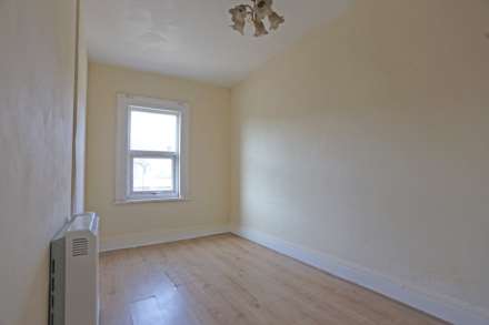 High Road, Chadwell Heath, Romford, RM6, Image 5