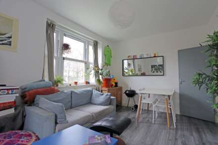 Monkbretton House, London, Image 3