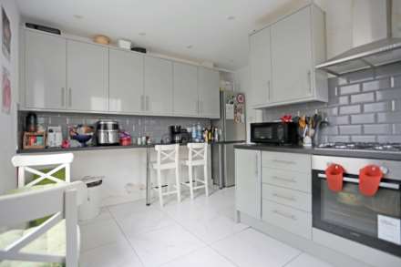 Monkbretton House, London, Image 6