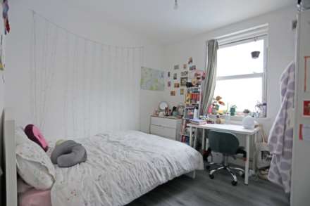 Monkbretton House, London, Image 8