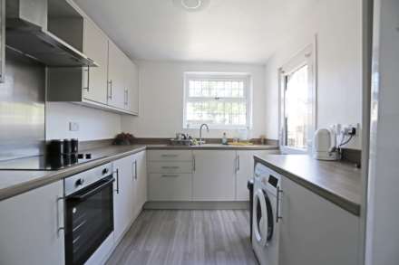Albany Road, Chadwell Heath, RM6, Image 2