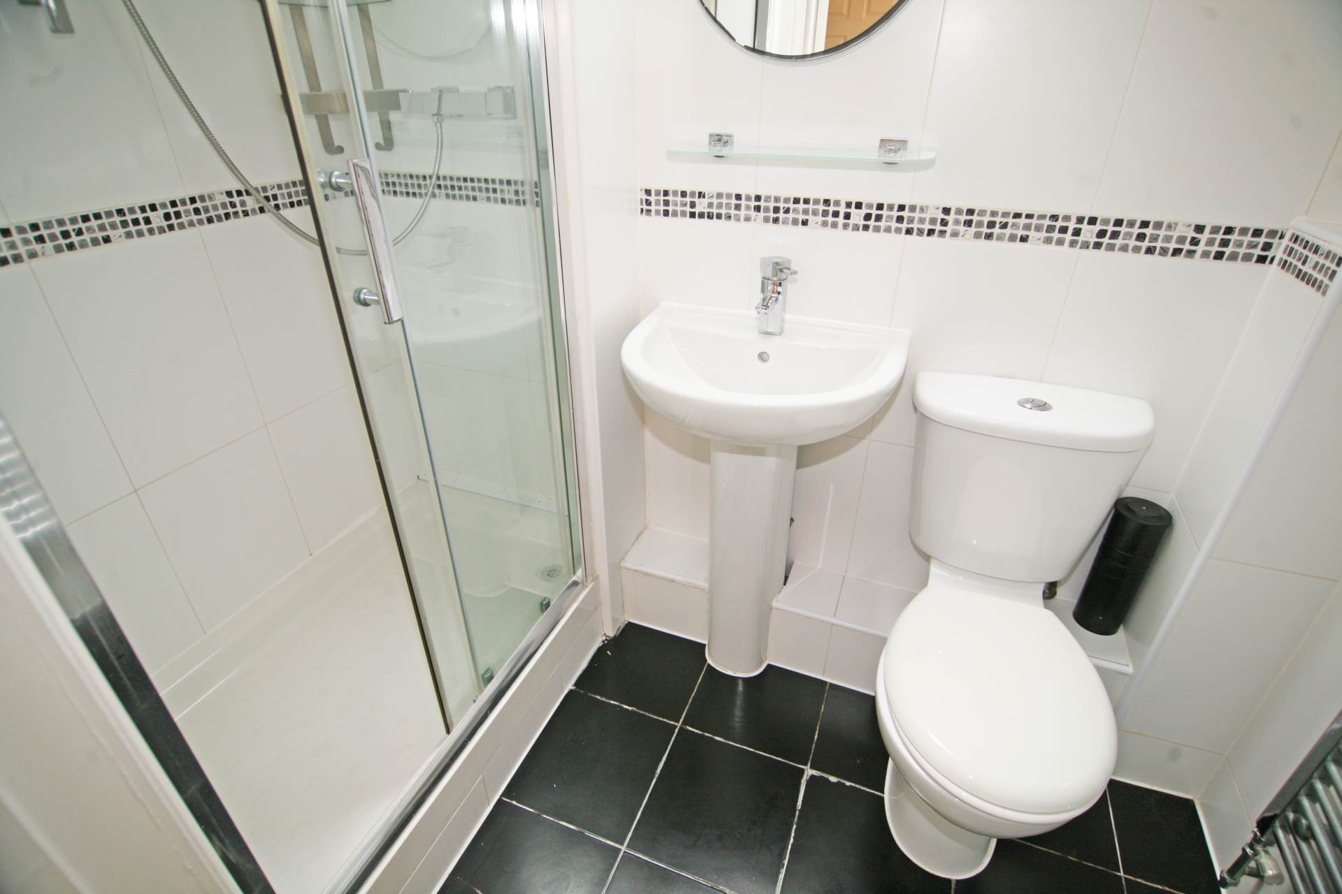 Arterial Avenue, Rainham, RM13, Image 5